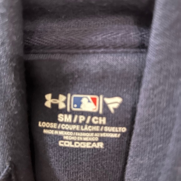 New without tags, Milwaukee Brewers baseball sweatshirt. - Picture 2 of 3